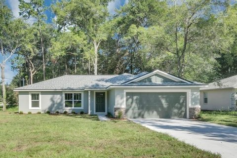 House in Ocala, Florida 3 bedrooms, 134.99 sq.m. № 1901988 - photo 1