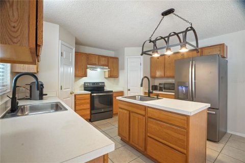 House in Spring Hill, Florida 4 bedrooms, 260.13 sq.m. № 1721907 - photo 2