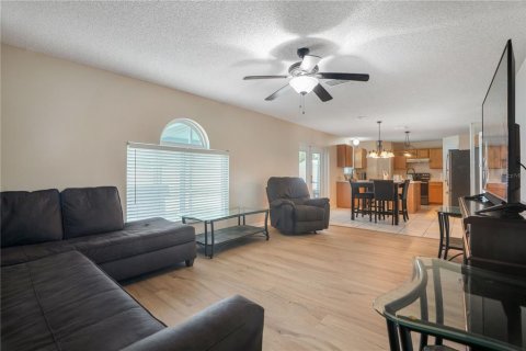 House in Spring Hill, Florida 4 bedrooms, 260.13 sq.m. № 1721907 - photo 6