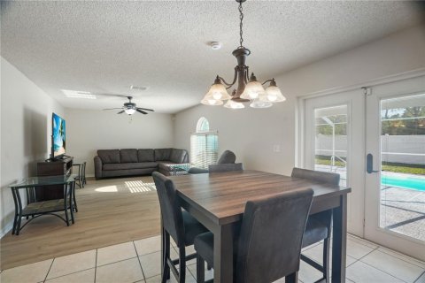 House in Spring Hill, Florida 4 bedrooms, 260.13 sq.m. № 1721907 - photo 5