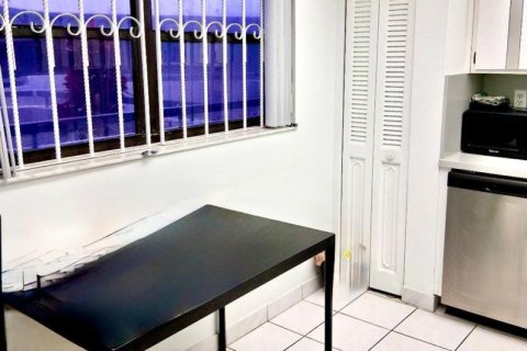 Condominio en venta en Miami Beach, Florida, 1 dormitorio, 72.84 m2 № 2146306 - foto 15