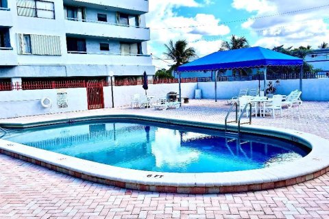 Condominio en venta en Miami Beach, Florida, 1 dormitorio, 72.84 m2 № 2146306 - foto 18