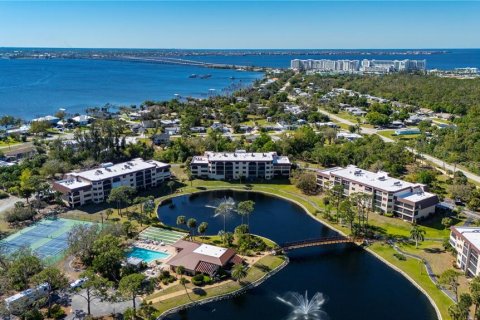 Condominio en venta en Punta Gorda, Florida, 2 dormitorios, 130.53 m2 № 2155993 - foto 2