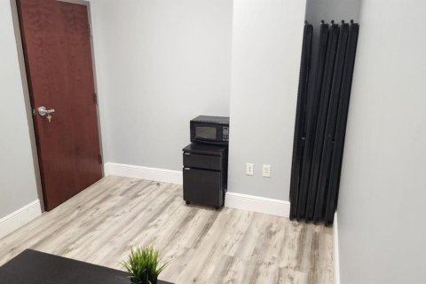 Immobilier commercial à louer à Orlando, Floride: 50.63 m2 № 2330771 - photo 11