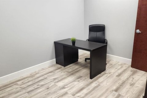 Immobilier commercial à louer à Orlando, Floride: 50.63 m2 № 2330771 - photo 10