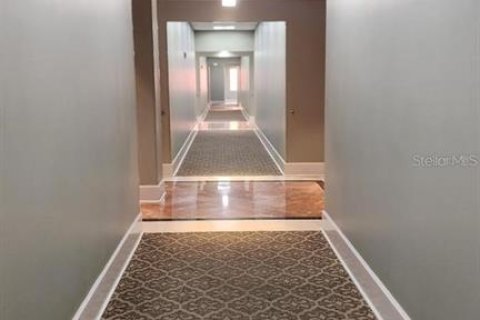 Immobilier commercial à louer à Orlando, Floride: 50.63 m2 № 2330771 - photo 5