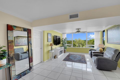 Condo in Pompano Beach, Florida, 2 bedrooms  № 2189652 - photo 7