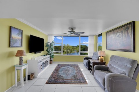 Condo in Pompano Beach, Florida, 2 bedrooms  № 2189652 - photo 5