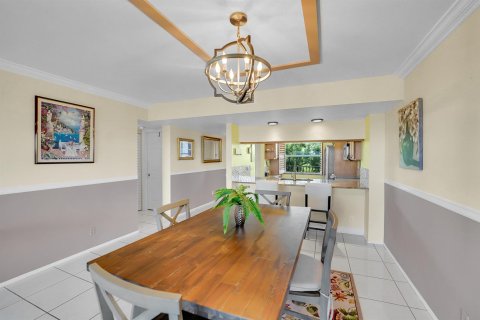 Condo in Pompano Beach, Florida, 2 bedrooms  № 2189652 - photo 17