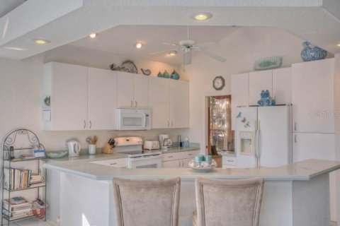Villa ou maison à louer à University Park, Floride: 3 chambres, 209.4 m2 № 1840127 - photo 10