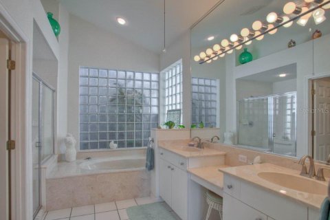 Villa ou maison à louer à University Park, Floride: 3 chambres, 209.4 m2 № 1840127 - photo 23
