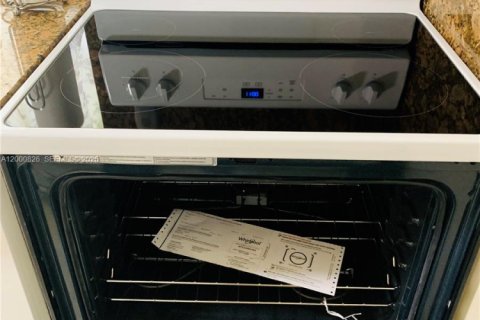 Снять в аренду кондоминиум в Санни-Айлс-Бич, Флорида 1 спальня, 71.26м2, № 2065103 - фото 7