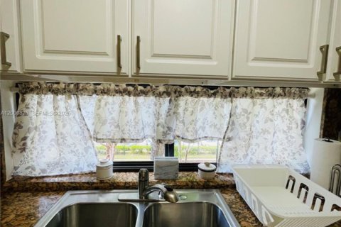 Снять в аренду кондоминиум в Санни-Айлс-Бич, Флорида 1 спальня, 71.26м2, № 2065103 - фото 6