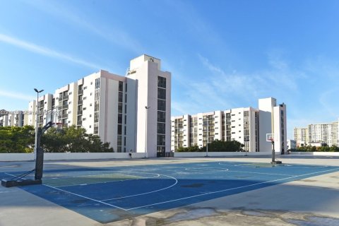 Снять в аренду кондоминиум в Санни-Айлс-Бич, Флорида 1 спальня, 71.26м2, № 2065103 - фото 21