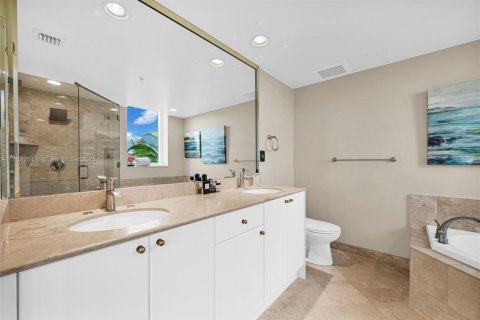 Copropriété à vendre à Hallandale Beach, Floride: 3 chambres, 148.36 m2 № 1961236 - photo 9