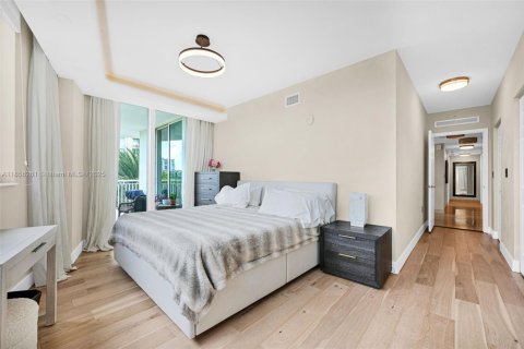 Copropriété à vendre à Hallandale Beach, Floride: 3 chambres, 148.36 m2 № 1961236 - photo 8