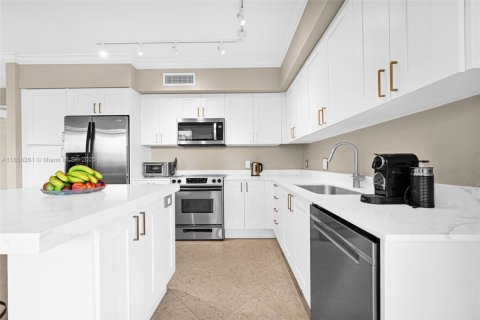 Copropriété à vendre à Hallandale Beach, Floride: 3 chambres, 148.36 m2 № 1961236 - photo 4