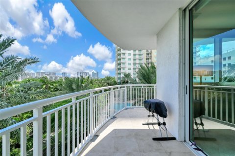 Copropriété à vendre à Hallandale Beach, Floride: 3 chambres, 148.36 m2 № 1961236 - photo 7