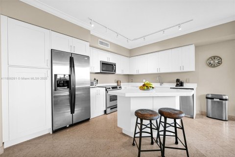 Copropriété à vendre à Hallandale Beach, Floride: 3 chambres, 148.36 m2 № 1961236 - photo 3