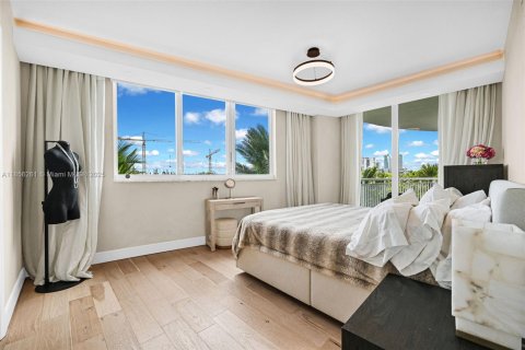 Copropriété à vendre à Hallandale Beach, Floride: 3 chambres, 148.36 m2 № 1961236 - photo 12