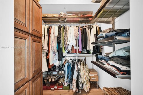 Copropriété à vendre à Hallandale Beach, Floride: 3 chambres, 148.36 m2 № 1961236 - photo 11