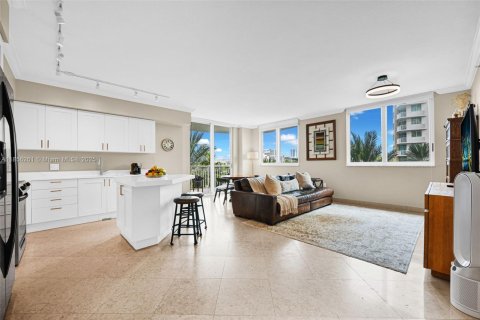Copropriété à vendre à Hallandale Beach, Floride: 3 chambres, 148.36 m2 № 1961236 - photo 2