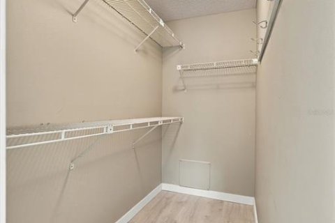 Copropriété à louer à Sarasota, Floride: 1 chambre, 66.33 m2 № 2413638 - photo 12