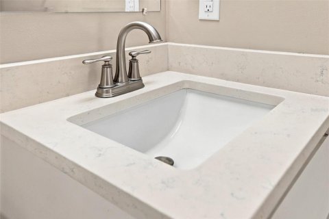 Copropriété à louer à Sarasota, Floride: 1 chambre, 66.33 m2 № 2413638 - photo 15