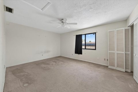 Immobilier commercial à vendre à New Smyrna Beach, Floride: 8 chambres, 451.88 m2 № 2389272 - photo 23