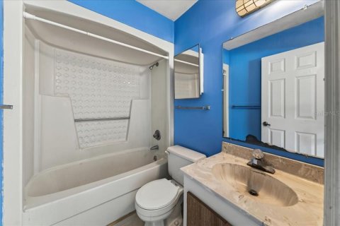 Immobilier commercial à vendre à New Smyrna Beach, Floride: 8 chambres, 451.88 m2 № 2389272 - photo 22