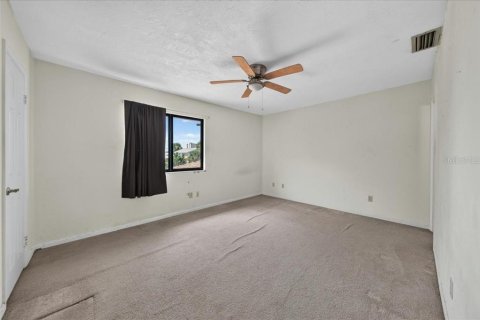 Immobilier commercial à vendre à New Smyrna Beach, Floride: 8 chambres, 451.88 m2 № 2389272 - photo 20