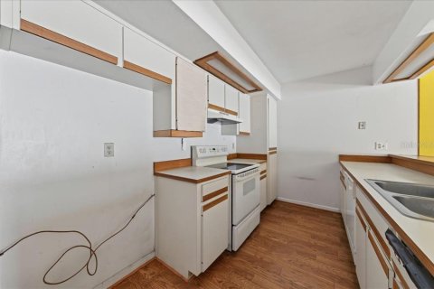 Immobilier commercial à vendre à New Smyrna Beach, Floride: 8 chambres, 451.88 m2 № 2389272 - photo 10