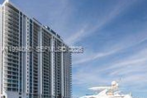 Condo in North Miami Beach, Florida, 2 bedrooms № 2255838 - photo 28