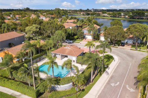 Villa ou maison à vendre à Pembroke Pines, Floride: 3 chambres, 141.21 m2 № 2145658 - photo 28