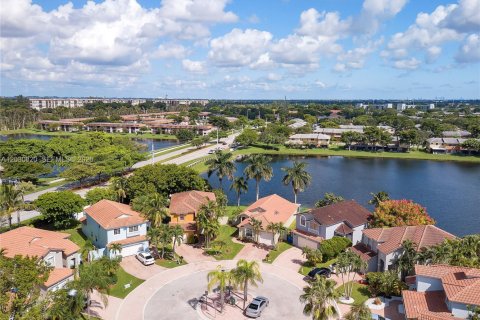 Villa ou maison à vendre à Pembroke Pines, Floride: 3 chambres, 141.21 m2 № 2145658 - photo 25