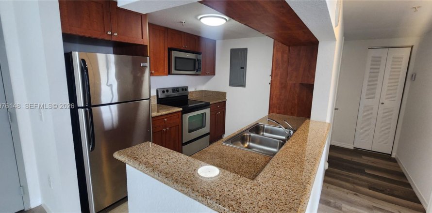 Apartment in Miami, Florida 1 bedroom, 57.6 sq.m. № 2042636