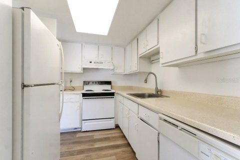 Copropriété à vendre à Maitland, Floride: 3 chambres, 132.66 m2 № 1901433 - photo 10