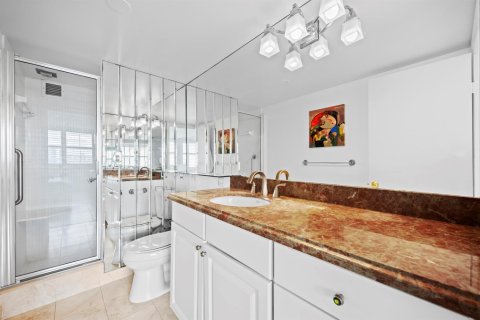 Condo in West Palm Beach, Florida, 2 bedrooms № 2087657 - photo 11