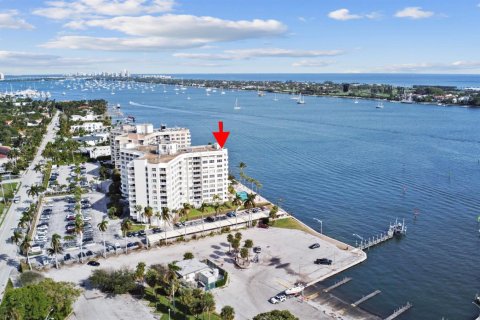 Condo in West Palm Beach, Florida, 2 bedrooms № 2087657 - photo 25