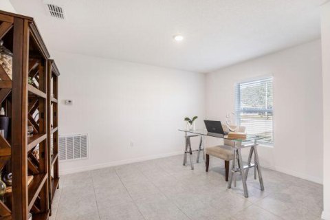 Villa ou maison à vendre à Port St. Lucie, Floride: 4 chambres, 190.64 m2 № 2439207 - photo 14