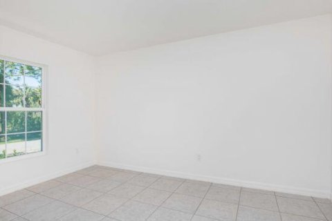 Villa ou maison à vendre à Port St. Lucie, Floride: 4 chambres, 190.64 m2 № 2439207 - photo 19