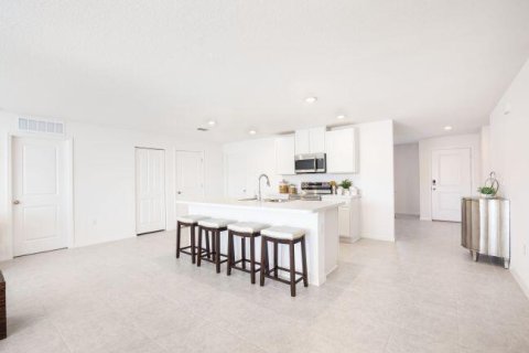 Villa ou maison à vendre à Port St. Lucie, Floride: 4 chambres, 190.64 m2 № 2439207 - photo 5