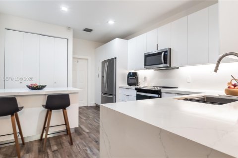 Adosado en venta en Weston, Florida, 3 dormitorios, 149.11 m2 № 2000685 - foto 8