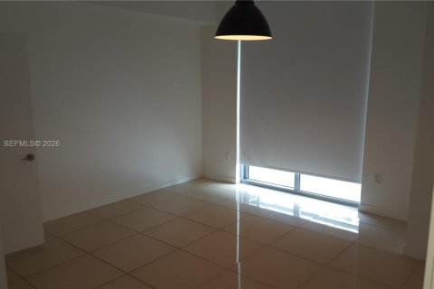 Снять в аренду кондоминиум в Майами, Флорида 2 спальни, 99.96м2, № 2077965 - фото 4