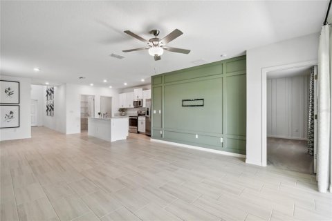 Casa en venta en San Antonio, Florida, 5 dormitorios, 221.94 m2 № 1870847 - foto 20
