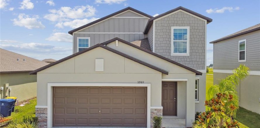 Casa en San Antonio, Florida 5 dormitorios, 221.94 m2 № 1870847