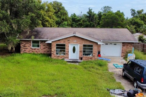 Villa ou maison à vendre à Fruitland Park, Floride: 3 chambres, 161.65 m2 № 2342362 - photo 2