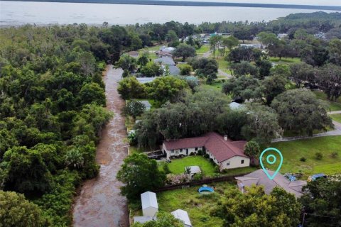 Villa ou maison à vendre à Fruitland Park, Floride: 3 chambres, 161.65 m2 № 2342362 - photo 3