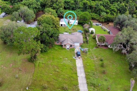 Villa ou maison à vendre à Fruitland Park, Floride: 3 chambres, 161.65 m2 № 2342362 - photo 4