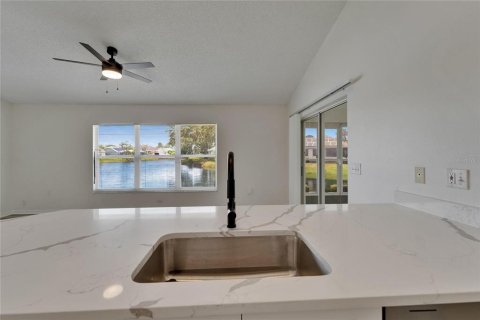 Casa en venta en Bradenton, Florida, 3 dormitorios, 155.98 m2 № 1796629 - foto 28